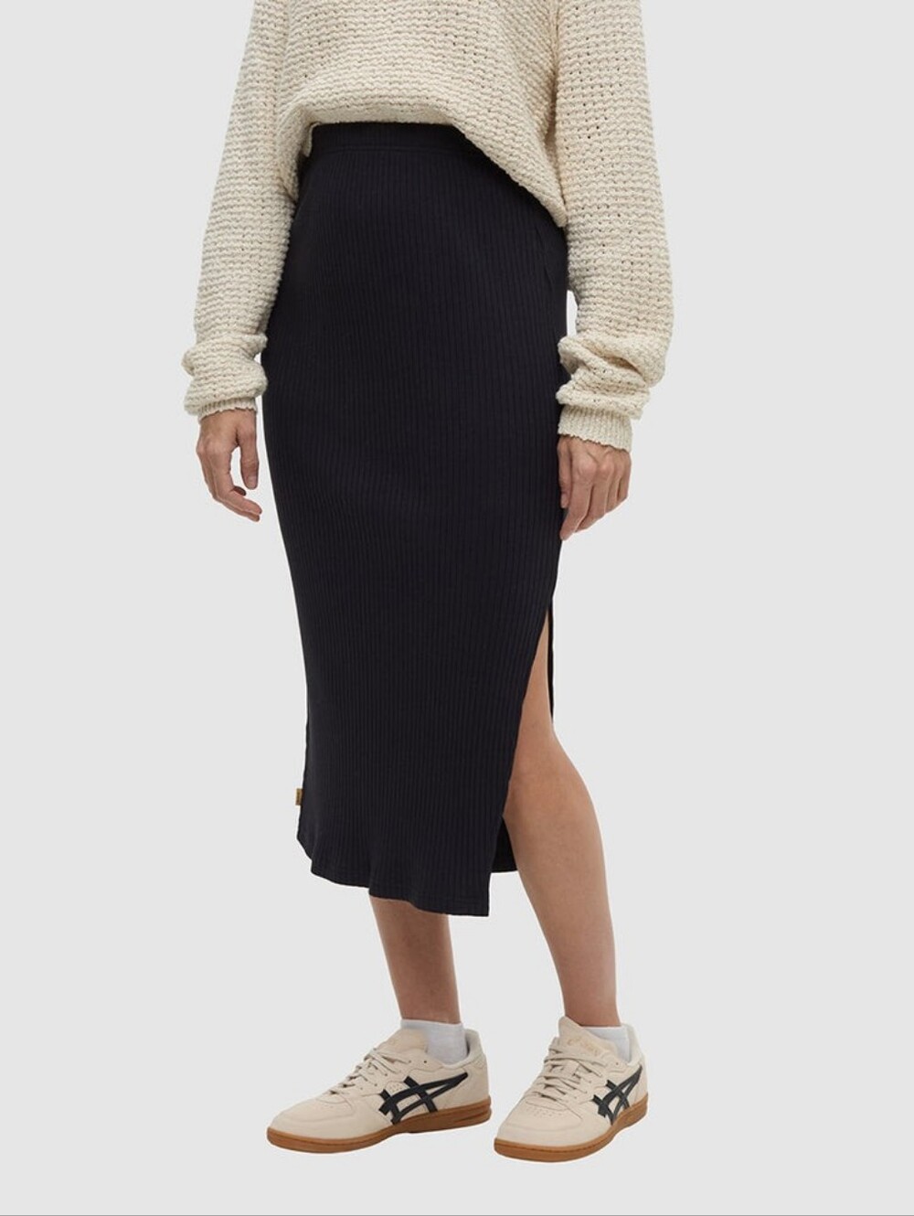 Tentree Ribbed Black Midi Skirt with Side Slit